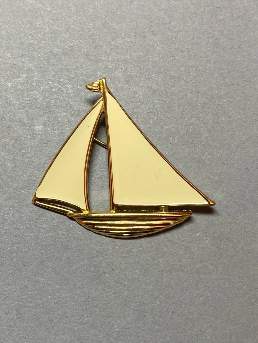 Vintage enamel sailboat boat pin brooch